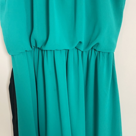 BCX Green Strapped MIDI Dress with Black Lace Belt - Picture 5 of 9